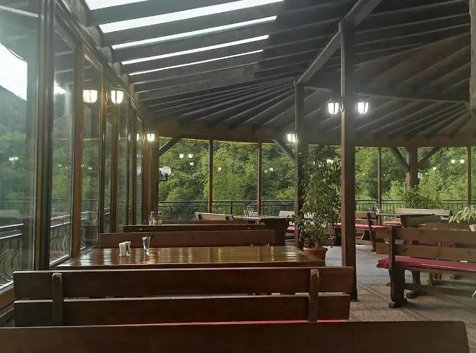 Hotel Ribkata Family 3*